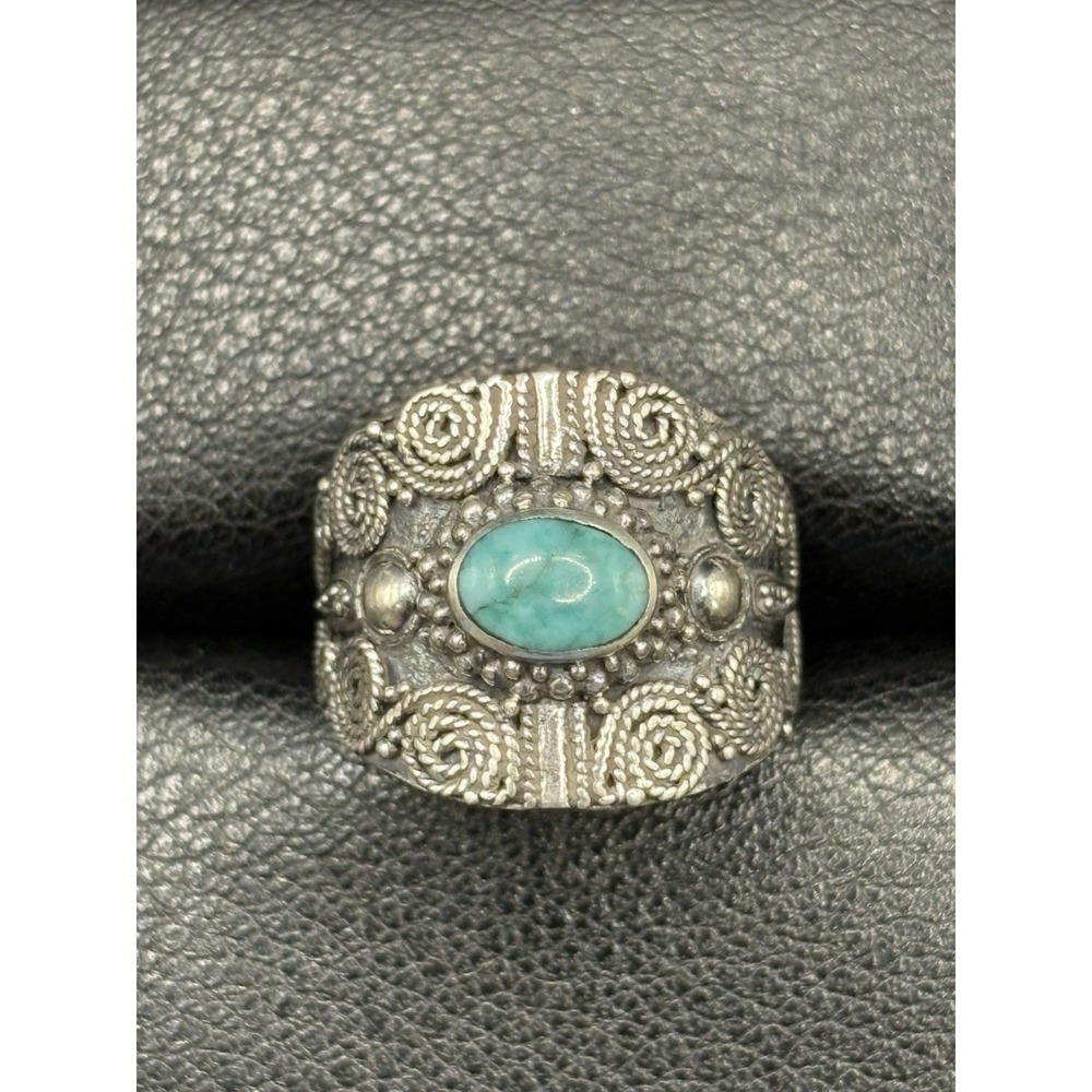 New Condition Sterling Silver Bali Turquoise Ring Size 7 E27